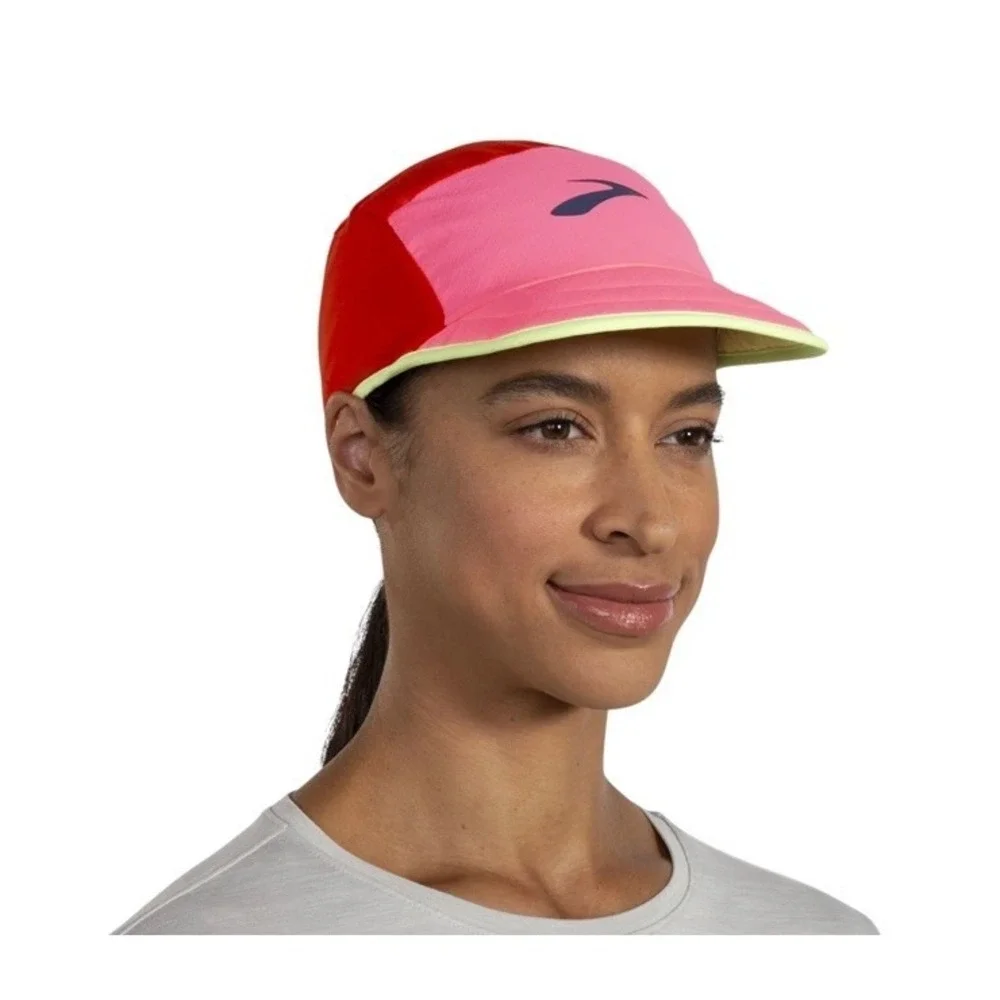 NWT Brooks Lightweight Packable Running Hat Cherry Tomato and Neon Pink